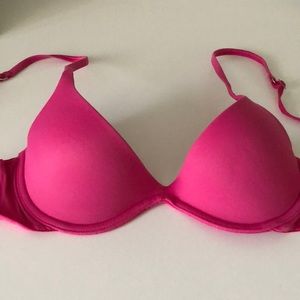 Victoria’s Secret PINK scoopneck bra